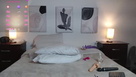 Snapshot of lucy_joi chatting on 9, 2, 2025 Luciana online show from 9, 2, 2025