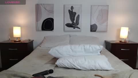 Snapshot of lucy_joi chatting on 16, 2, 2025 Luciana online show from 16, 2, 2025