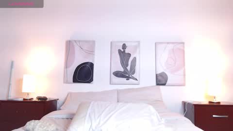 Snapshot of lucy_joi chatting on 25, 2, 2025 Luciana online show from 25, 2, 2025