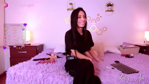 Snapshot of lucy_joi chatting on 14, 10, 2025 Luciana online show from 14, 10, 2025