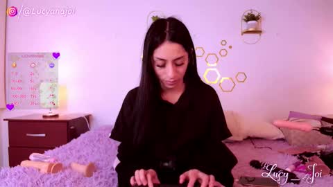 Snapshot of lucy_joi chatting on 15, 10, 2025 Luciana online show from 15, 10, 2025