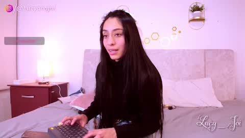 Snapshot of lucy_joi chatting on 1, 12, 2025 Luciana online show from 1, 12, 2025