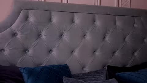 LucyAddison online show from 9, 2, 2025