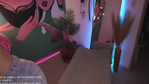 Lucy Alien  online show from 26, 6, 2026