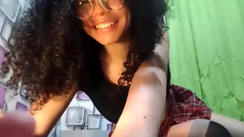 Snapshot of lucybellea chatting on 30, 11, 2025 Lucia online show from 30, 11, 2025