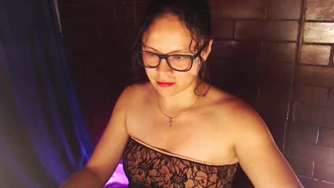 Snapshot of lucybluee chatting on 3, 12, 2025 Lucy Blue online show from 3, 12, 2025