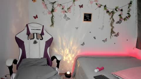 Lucy online show from 20, 2, 2025