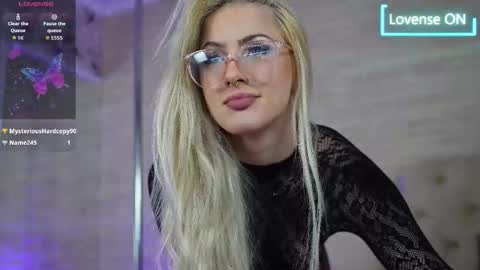 Lucy Lexton online show from 3, 10, 2025