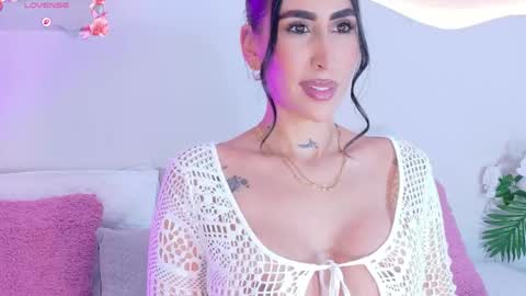 Lucy Lunne online show from 2, 5, 2026