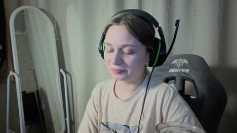 Lucy online show from 10, 4, 2026