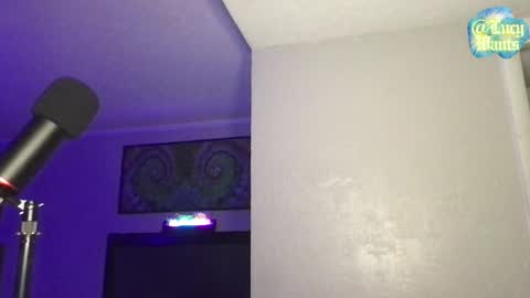 Snapshot of lucywants chatting on 6, 6, 2026 Goddess Lucy lucywants online show from 6, 6, 2026