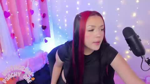 LUCYY FROM HOME  online show from 8, 3, 2025