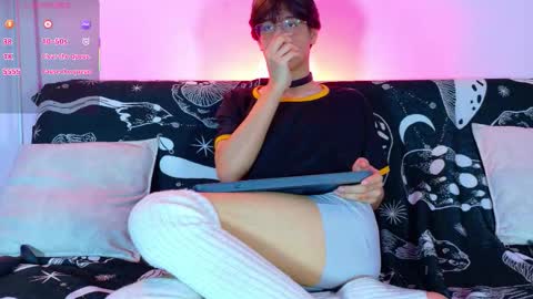 Snapshot of lui_x_dust chatting on 26, 2, 2026 Lui online show from 26, 2, 2026