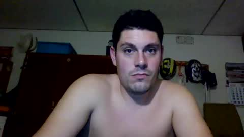 Snapshot of luis2423 chatting on 13, 10, 2025 A slave to the mistress.. un esclavo para las amas dominantes. online show from 13, 10, 2025