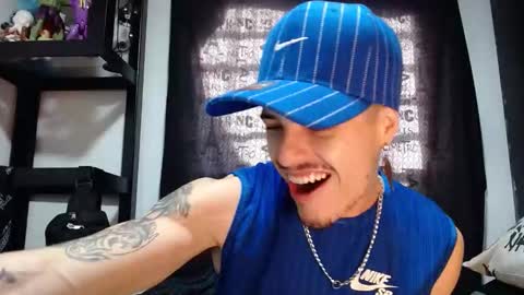 Snapshot of luis_as chatting on 12, 11, 2025 Luis AS online show from 12, 11, 2025