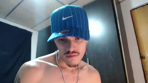 Snapshot of luis_as chatting on 19, 11, 2025 Luis AS online show from 19, 11, 2025