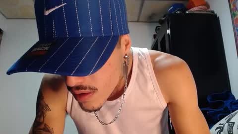 Snapshot of luis_as chatting on 20, 11, 2025 Luis AS online show from 20, 11, 2025