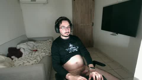 Snapshot of luis_flr chatting on 22, 1, 2025 luis_flr online show from 22, 1, 2025