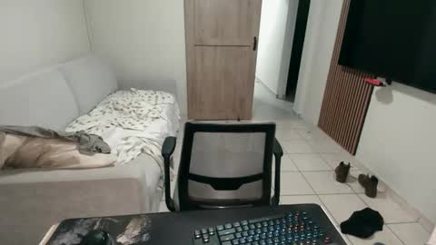 luis_flr online show from 19, 12, 2025