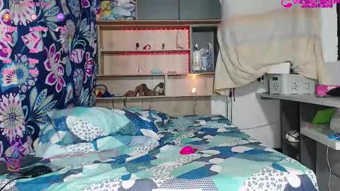 Snapshot of luisa2025_ chatting on 26, 10, 2025 Hot Latina online show from 26, 10, 2025