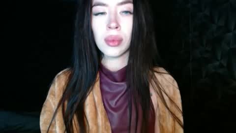 Snapshot of luisa_domina chatting on 4, 5, 2026 luisa lovedom online show from 4, 5, 2026