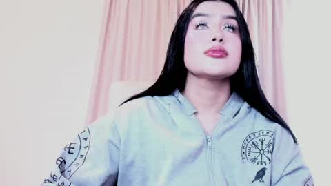 Snapshot of luisaa_diaz_ chatting on 22, 6, 2026 Luisa Diaz online show from 22, 6, 2026