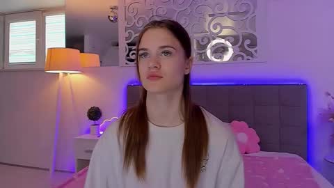 LuisaClover online show from 28, 5, 2026