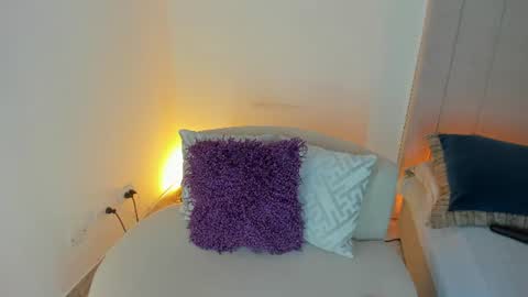 Snapshot of luisah_ chatting on 28, 6, 2026 L U I S A online show from 28, 6, 2026