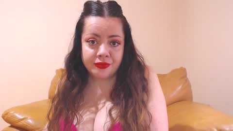 Snapshot of luisahornydoll chatting on 2, 2, 2025 Cassie online show from 2, 2, 2025