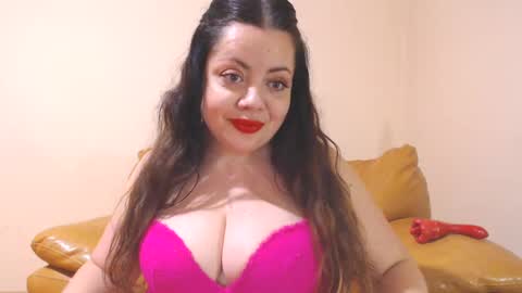 Snapshot of luisahornydoll chatting on 2, 2, 2025 Cassie online show from 2, 2, 2025