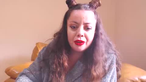 Snapshot of luisahornydoll chatting on 19, 9, 2025 Cassie online show from 19, 9, 2025