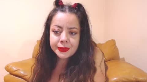 Snapshot of luisahornydoll chatting on 14, 10, 2025 Cassie online show from 14, 10, 2025