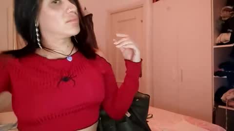 Luisa Monsters online show from 27, 9, 2025