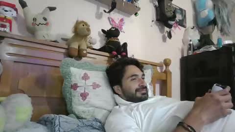 Snapshot of luismiastarot chatting on 4, 11, 2025 luismiastarot online show from 4, 11, 2025