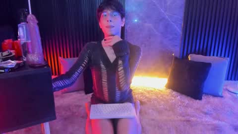 Snapshot of luixdust1 chatting on 10, 9, 2025 luixdust1 online show from 10, 9, 2025