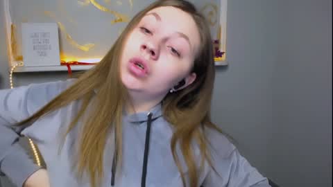 Snapshot of luizaheems_ chatting on 4, 12, 2024 Luiza online show from 4, 12, 2024