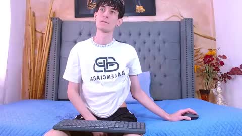 luke_carter online show from 4, 12, 2025