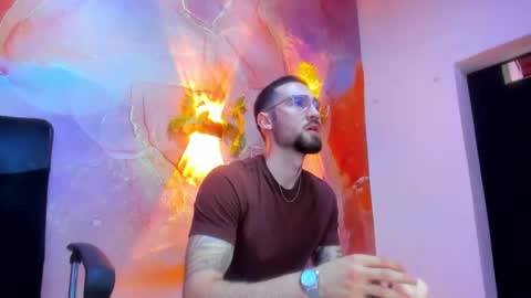 Snapshot of luke_davis01 chatting on 29, 1, 2025 LUKE online show from 29, 1, 2025