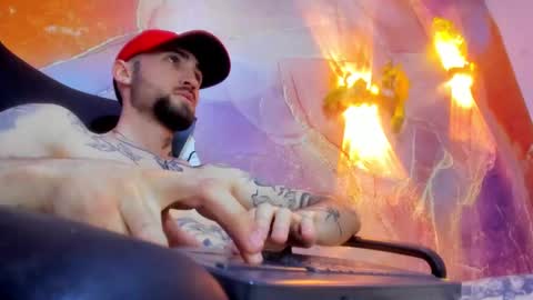 Snapshot of luke_davis01 chatting on 10, 2, 2025 LUKE online show from 10, 2, 2025