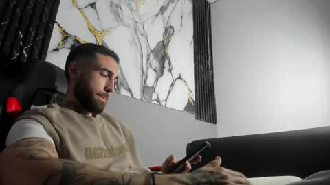 Snapshot of luke_davis01 chatting on 9, 9, 2025 LUKE online show from 9, 9, 2025