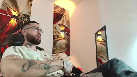 Snapshot of luke_davis01 chatting on 18, 9, 2025 LUKE online show from 18, 9, 2025