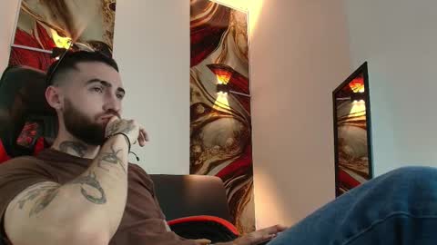 Snapshot of luke_davis01 chatting on 23, 9, 2025 LUKE online show from 23, 9, 2025