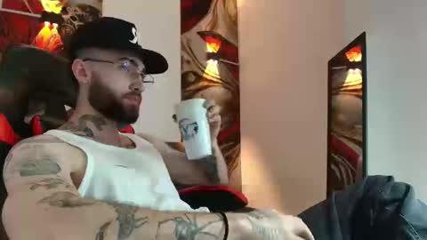 Snapshot of luke_davis01 chatting on 24, 9, 2025 LUKE online show from 24, 9, 2025