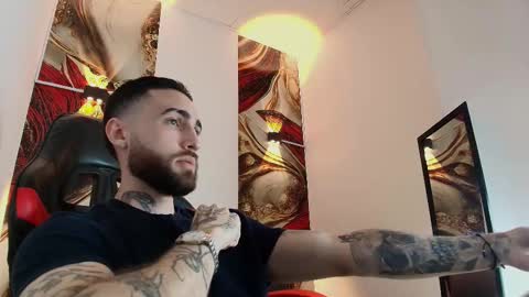 Snapshot of luke_davis01 chatting on 29, 10, 2025 LUKE online show from 29, 10, 2025