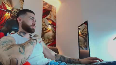 Snapshot of luke_davis01 chatting on 12, 11, 2025 LUKE online show from 12, 11, 2025