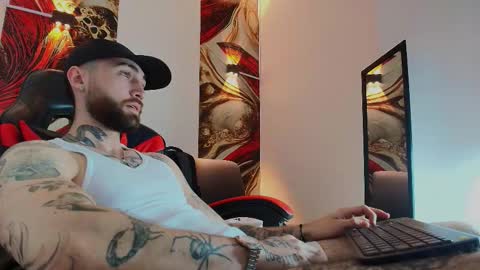 Snapshot of luke_davis01 chatting on 5, 12, 2025 LUKE online show from 5, 12, 2025