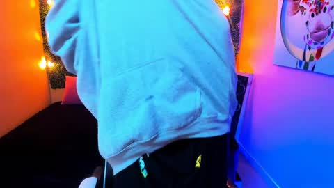 Snapshot of luke_howland chatting on 13, 1, 2025 Luke online show from 13, 1, 2025