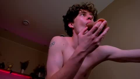 Snapshot of luke_sweet chatting on 6, 7, 2026 Luke online show from 6, 7, 2026