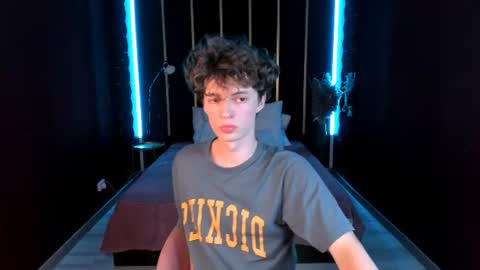 Snapshot of luke_sweet chatting on 8, 7, 2026 Luke online show from 8, 7, 2026