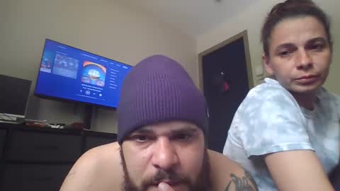 Snapshot of lukeandliz25 chatting on 10, 5, 2026 DarkSideDuo69 online show from 10, 5, 2026